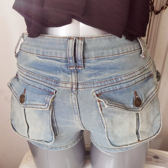 bleached light blue cargo pockets shorts - Picture 3 of 5